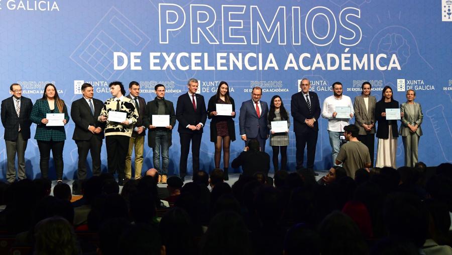 Momento da entrega dos Premios de Excelencia Académica do curso 2020/21. FOTO: Santi Alvite