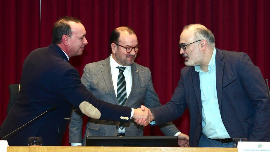 De esquerda a dereita, Marcelino Agís, Antonio López e Xavier de Donato. FOTO: Santi Alvite