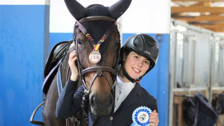 Verónica Villamor Oltra obtivo o bronce en hípica