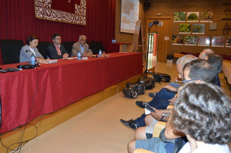 Romero, Fraga e Fernández, na apertura das xornadas sobre AgroRobótica, na EPS de Enxeñaría