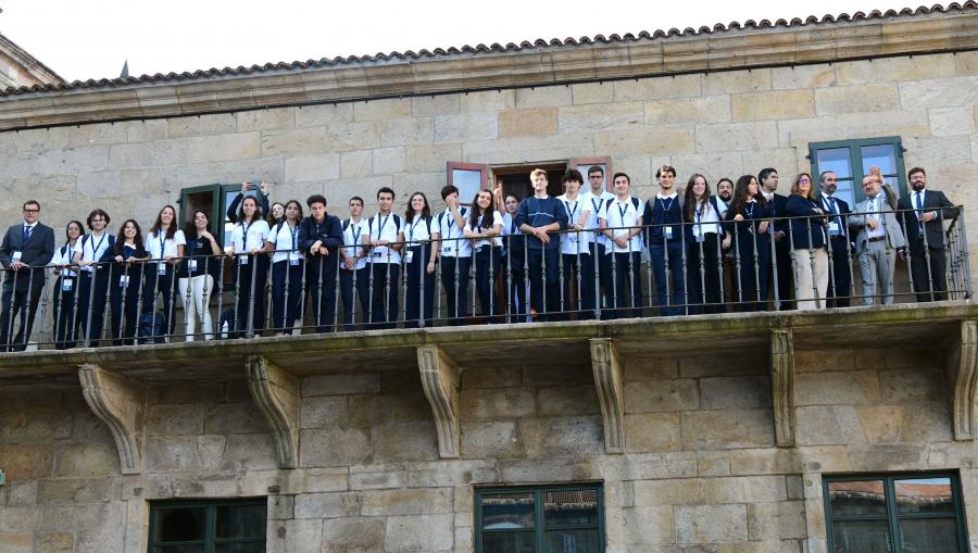 Visita do estudantado beneficiario das 'Becas Europa'. FOTO: Santi Alvite