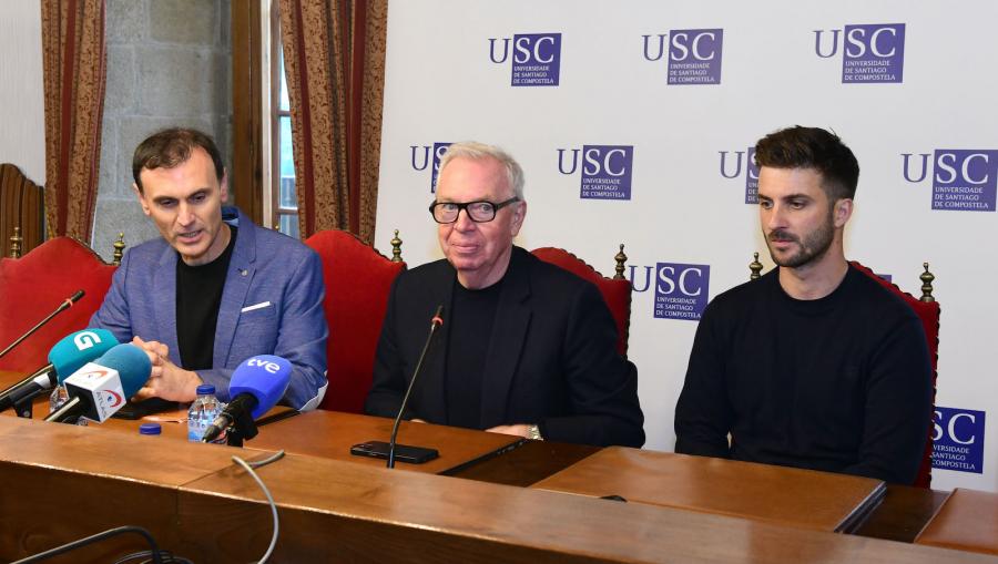 Jorge Mira, Sir David Chipperfield e Manuel Rodríguez na rolda de prensa