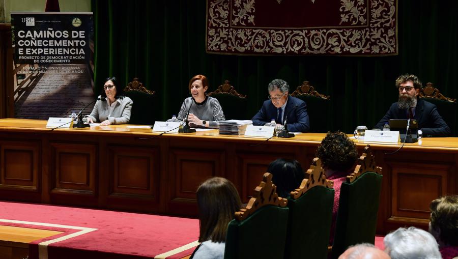 Un momento do acto de clausura. FOTO: Santi Alvite