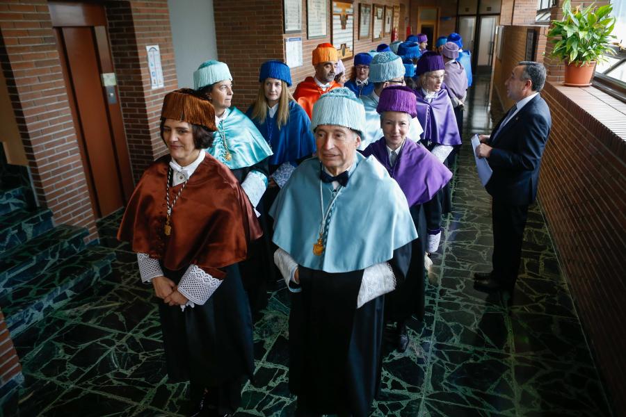 Desfile académico, previo ao acto de San Tomé