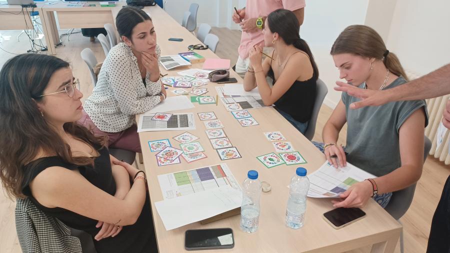 Estudantes da Facultade de Ciencias da Educación probaron o uso didáctico do xogo