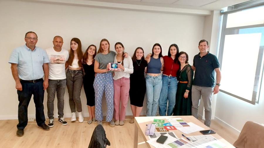 Profesorado e estudantado que participou na proba piloto