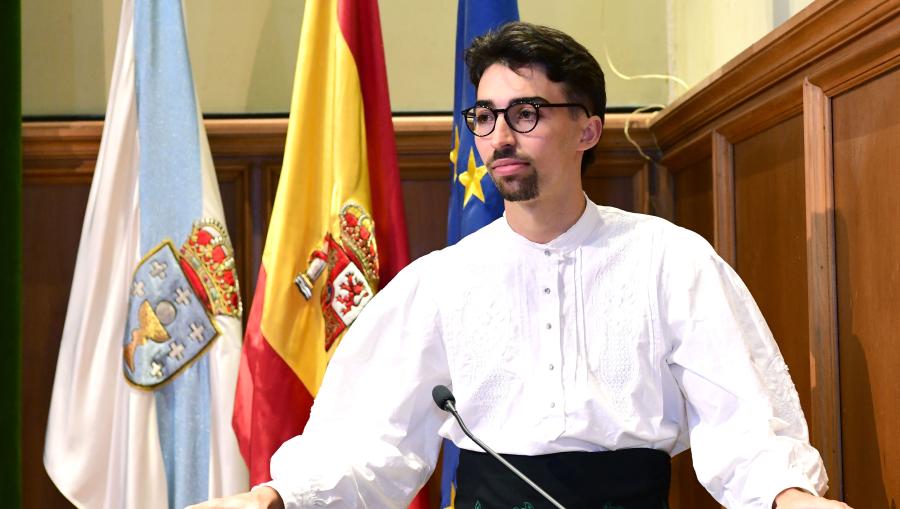 Andrés Couso, presidente do Consello do Estudantado, lendo o seu discurso. FOTO: Santi Alvite