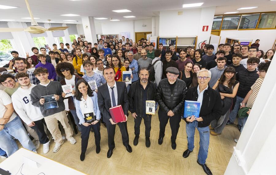 Kip Thorne na Facultade de Física da USC 