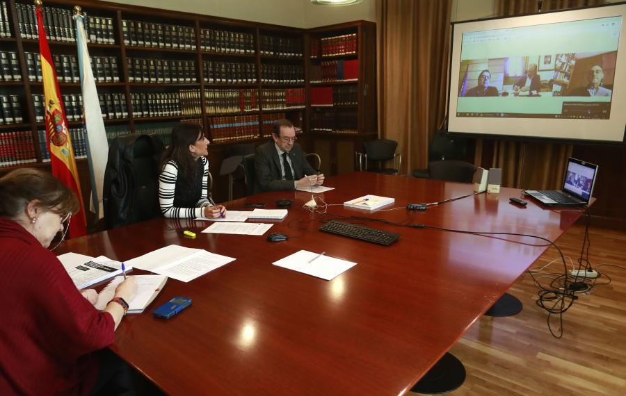 Carmen Pomar felicitou os tres reitores polo esforzo realizado nas últimas semanas