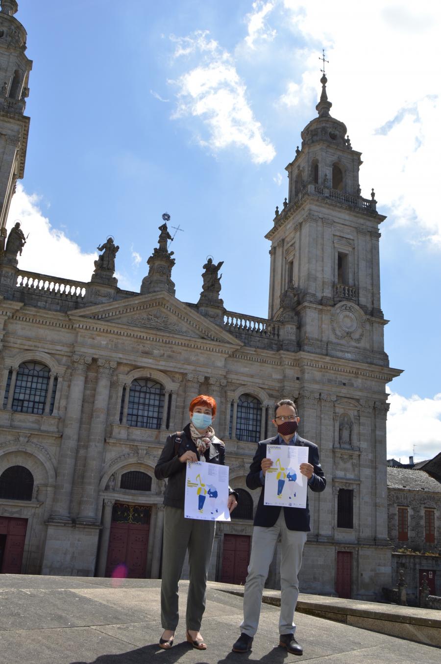 Ferreiro e Zapata, na presentación de 'Na Bocanoite', na terraza da Casa do Saber