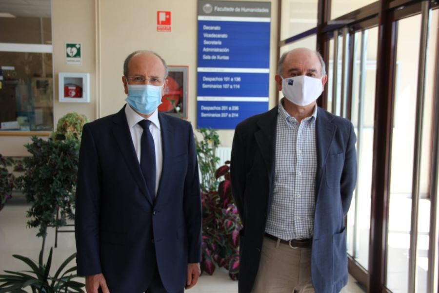 António José Ferreira Afonso e Xaquín Rodríguez Campos, na Facultade de Humanidades
