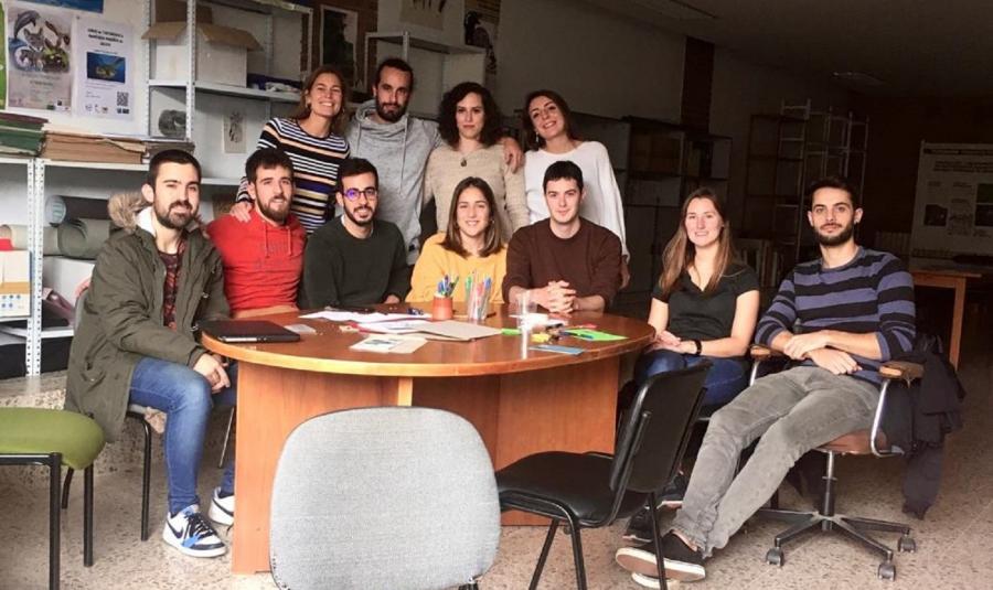 Investigadores predoutorais do Campus de Lugo agrupados en AgroMar