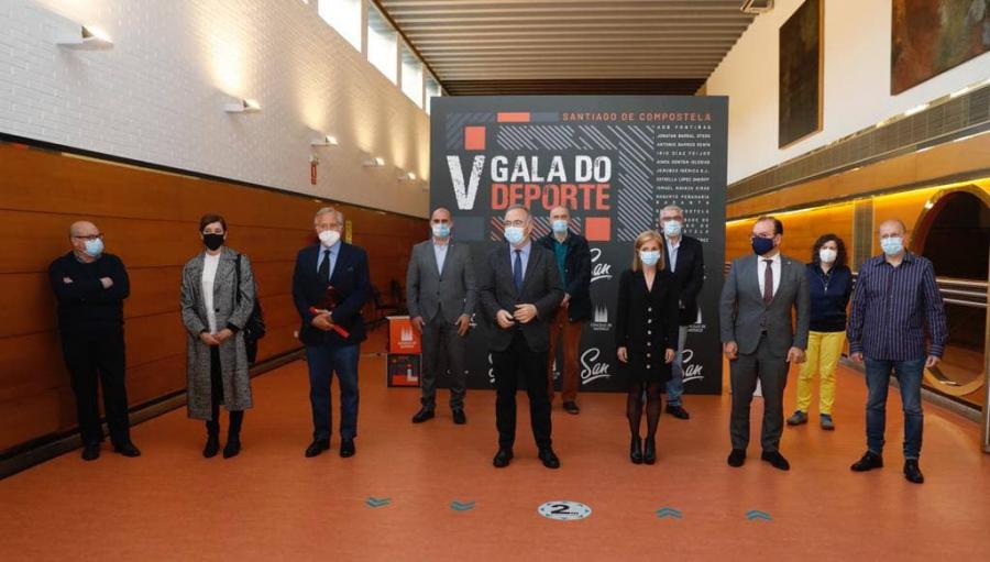 Foto de familia dos premiados