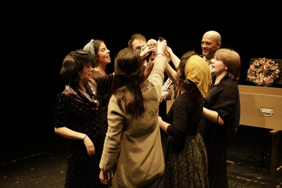 Un momento da representación de 'A Emperadora', no auditorio municipal Gustavo Freire de Lugo. Foto: Marcos Lóopez