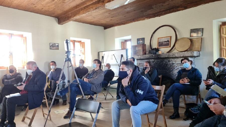 Participantes e relatores do obradoiro do proxecto Open2preserve desenvolvido en Piornedo