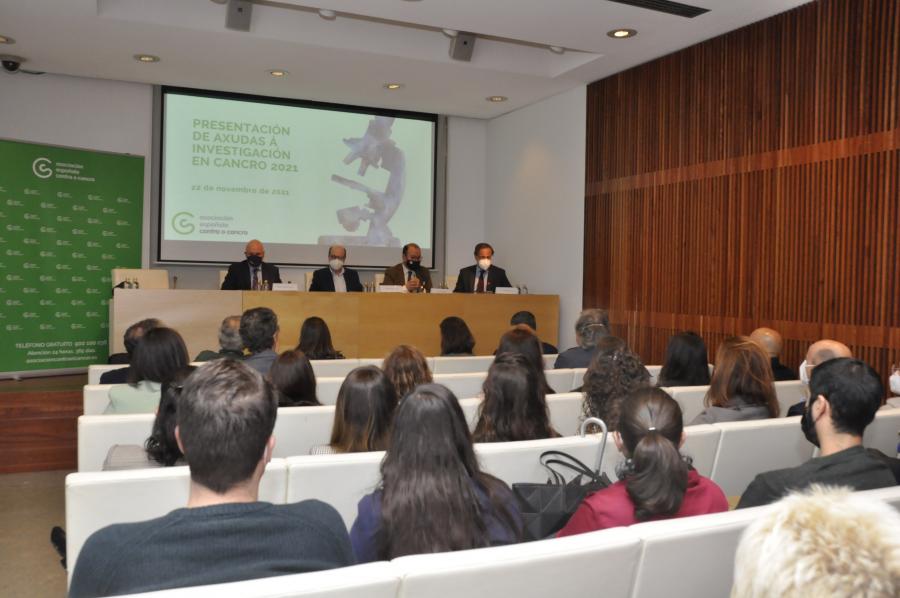 O reitor Antonio López aproveitou a súa intervención no acto para poñer en valor o talento investigador da USC