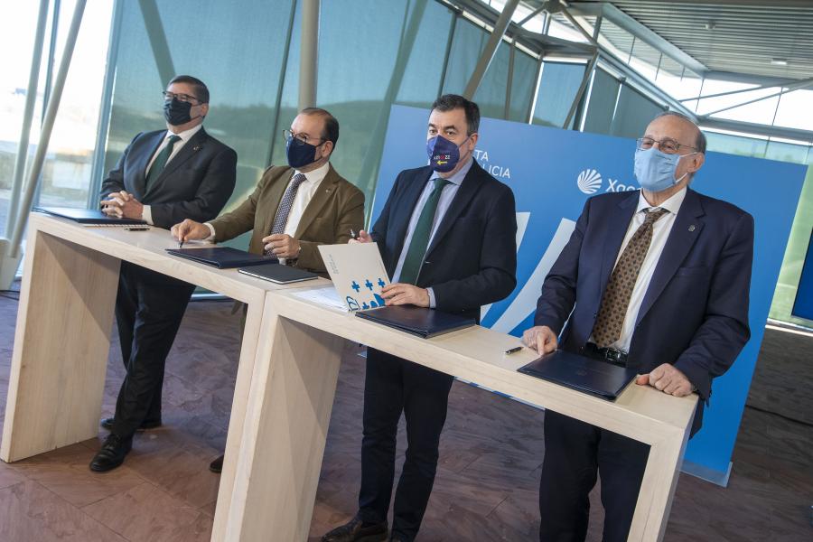 De esquerda a dereita, Julio Abalde, Antonio López, Román Rodríguez e Manuel Reigosa. FOTO: Santi Alvite