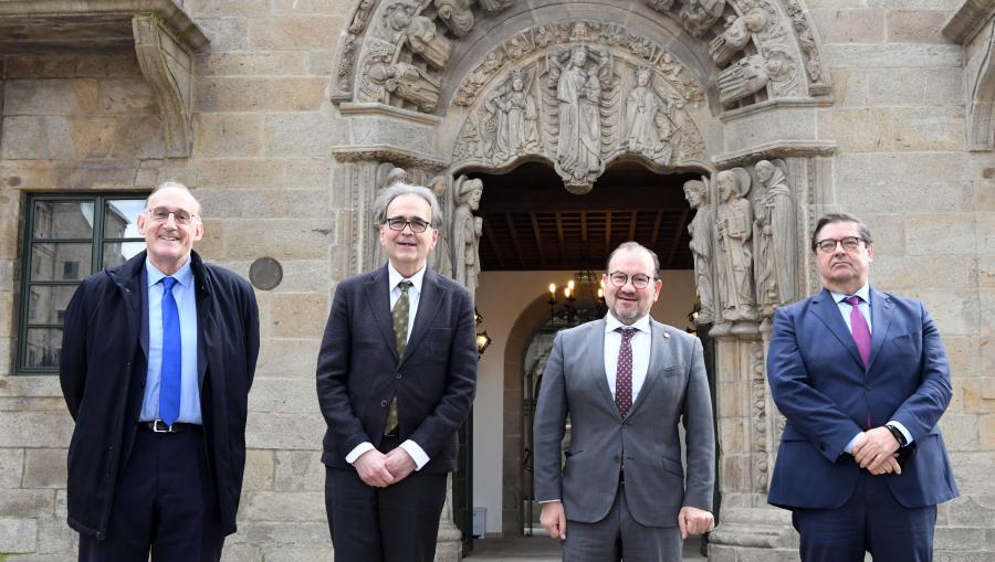 De esquerda a dereita, Manuel Reigosa, Joan Subirats, Antonio López e Julio Abalde