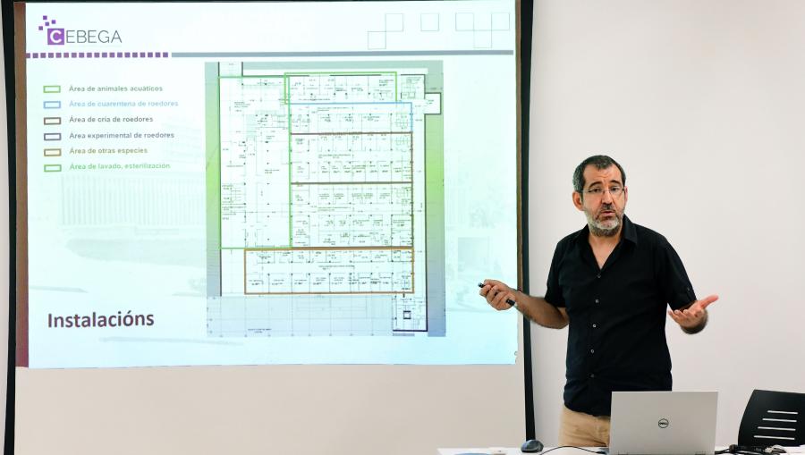 Anxo Vidal Figueroa presentou os resultados do informe. FOTO: Santi Alvite