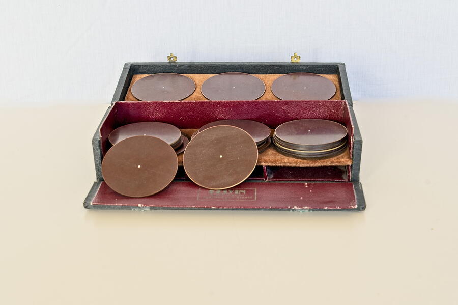 Test de centros de Klemm