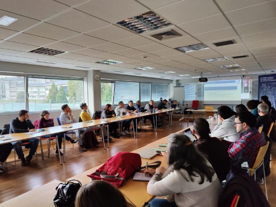 Curso de formación impartido por persoal da Axencia Estatal de Investigación no Campus Terra