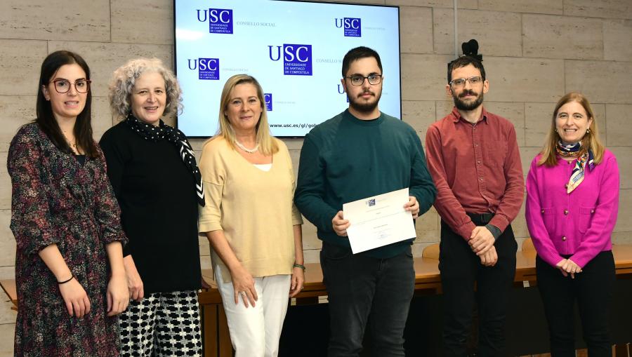 O premio está dotado con 1.500 euros e outórgase dúas veces ao ano, coincidindo cos períodos de prácticas das convocatorias de febreiro e setembro. FOTO: Santi Alvite