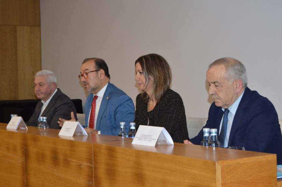 De esquerda a dereita, Roberto García, Antonio López, Lara Méndez e Gerardo Criado