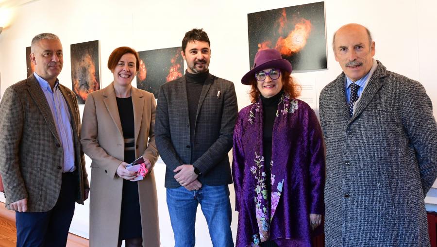 De esquerda a dereita, Valentín García Gómez, Pilar Murias, Francisco Javier Cerdán Núñez, Elena Vázquez Cendón e José Ángel Docobo. FOTO: Santi Alvite