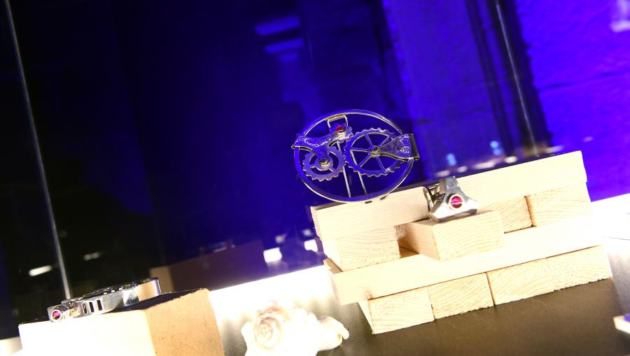 Rebeca García Martínez obtivo o primeiro premio na modalidade de deseño de xoias por 'Tick Tock Collection'. FOTO: Santi Alvite