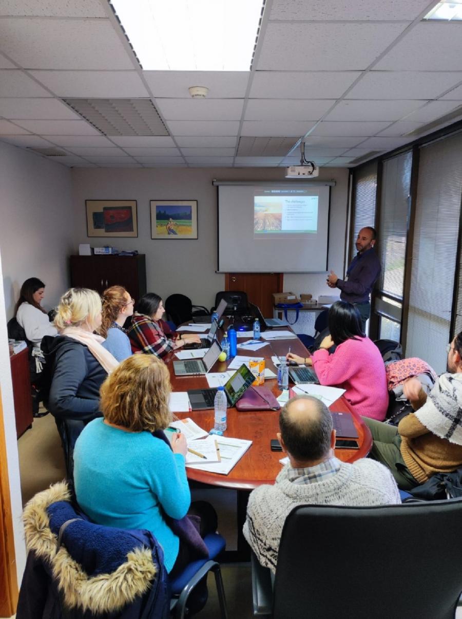 Participantes no grupo de traballo do proxecto Oper8 liderado por Rosa Mosquera, na EPS de Enxeñaría
