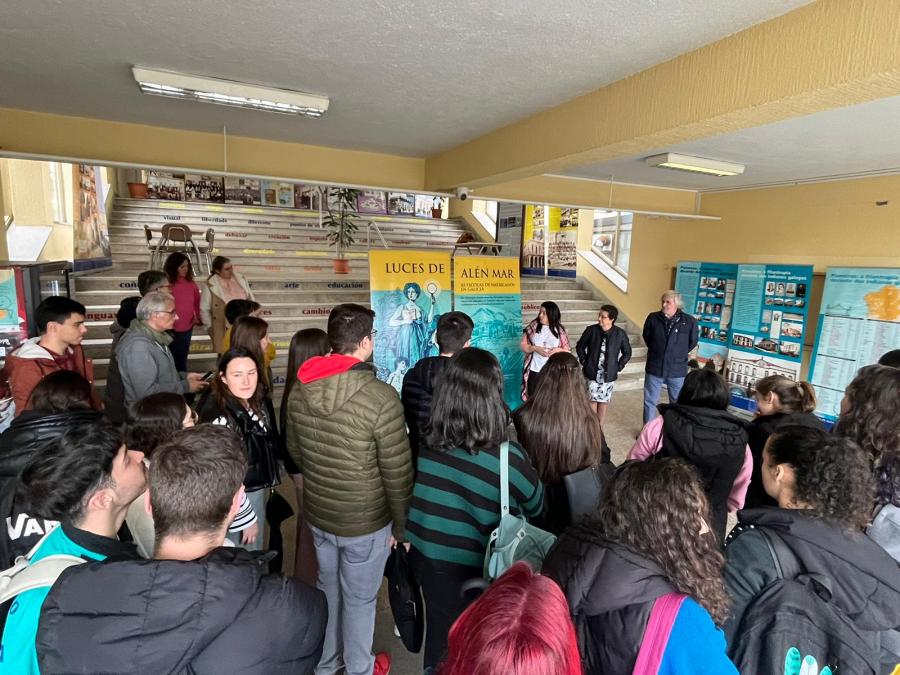 Público no acto inaugural