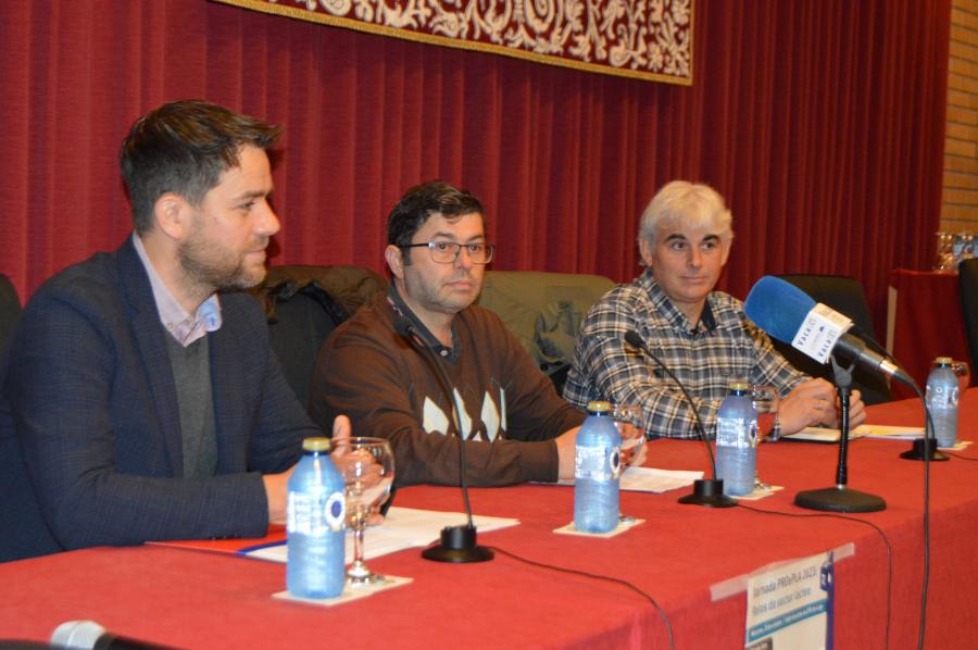 Francisco Fraga, entre Fran Cajoto e Manuel Marey, na apertura da xornada