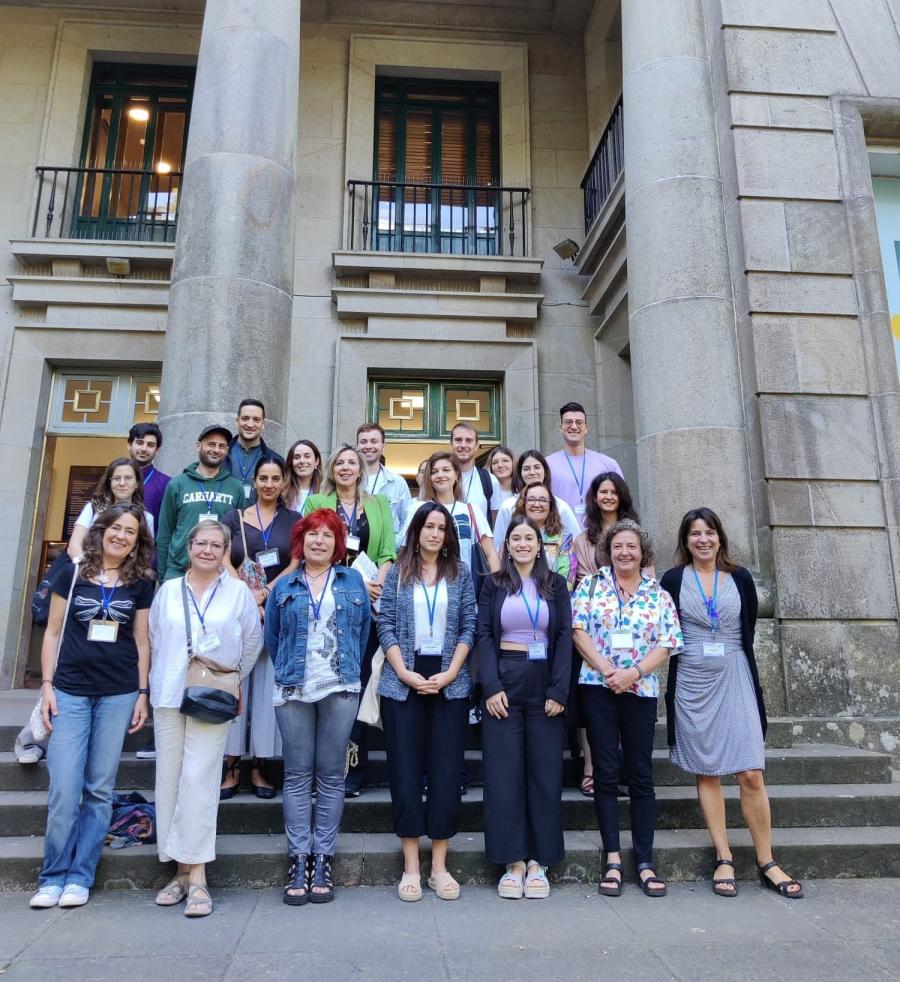 Foto de familia das persoas asistentes