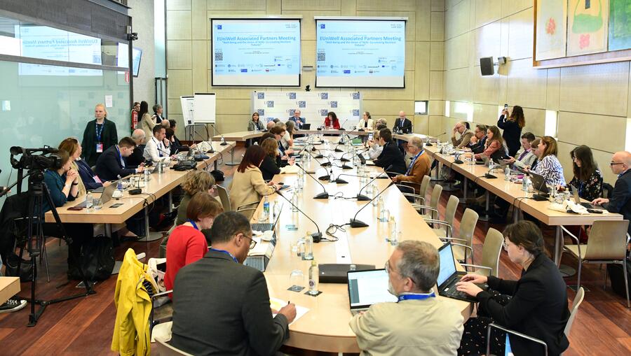 A xuntanza tivo lugar no CEA. FOTO: Santi Alvite