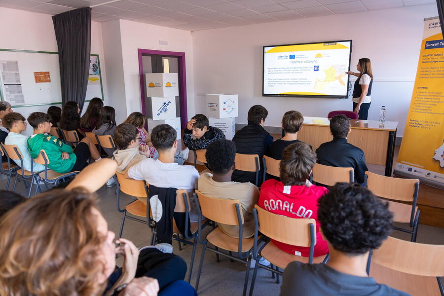 No marco da celebración desenvolvéronse actividades divulgativas para a cativada