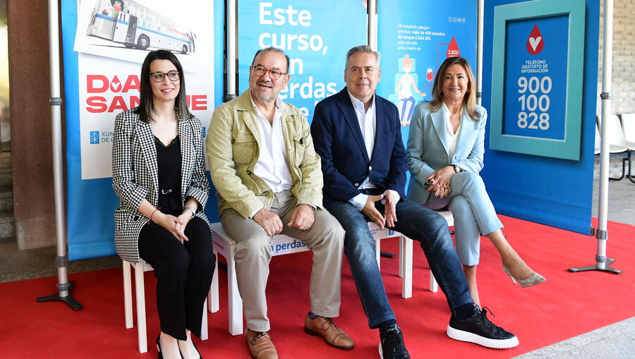 De esquerda a dereita, Raquel Rodríguez, Antonio López, Antonio Gómez Caamaño e Marisa López. Foto: Santi Alvite