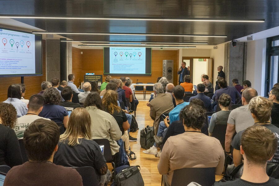 O foro reuniu arredor dun cento de participantes