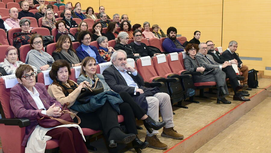 Asistentes ao acto. FOTO: Santi Alvite