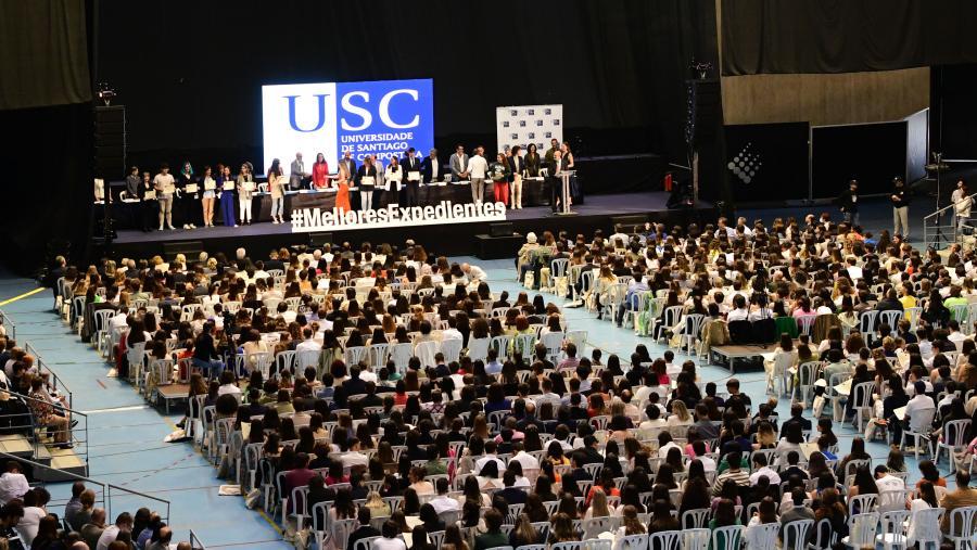 Foto do acto de recoñecemento aos mellores expedinentes do ano 2022