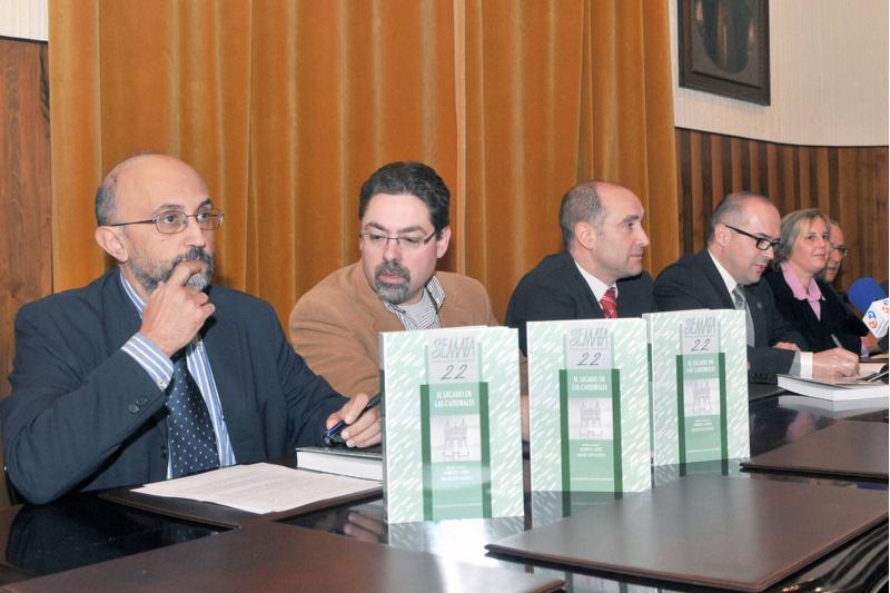 O novo número de ‘Semata’ analiza de xeito monográfico o legado das catedrais