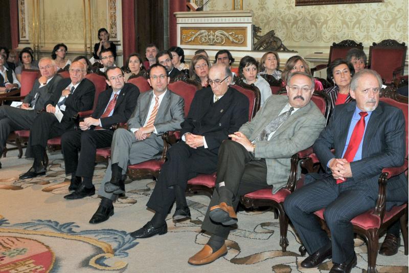 Corenta anos dedicados ao estudo e promoción do galego