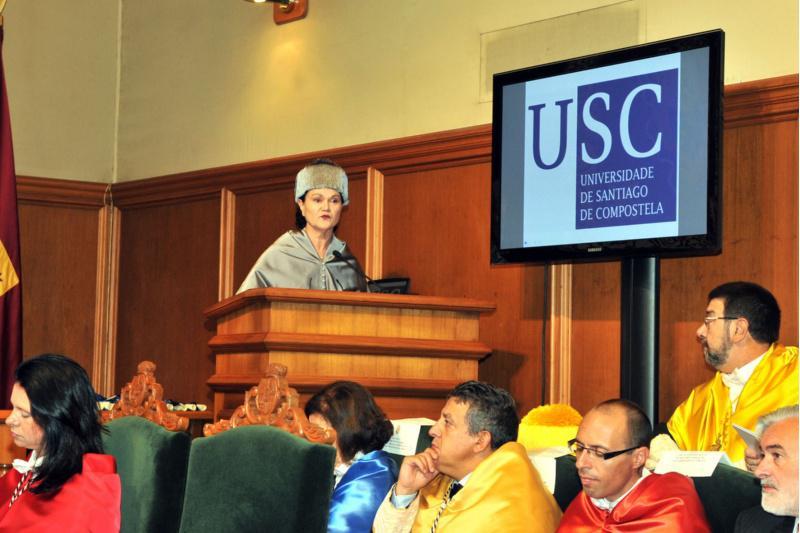 A USC reivindica o seu papel transformador da sociedade na inauguración do novo curso