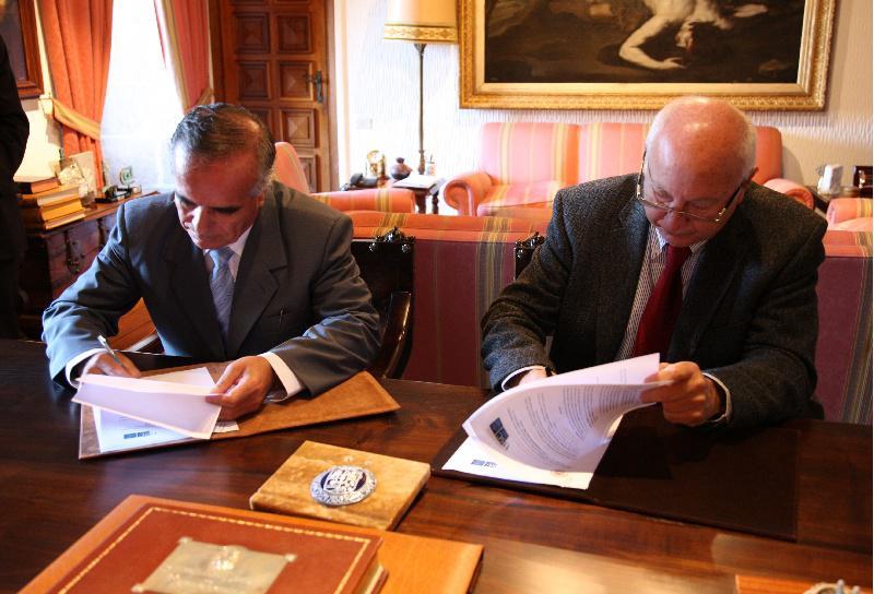 A USC establece lazos de cooperación coa Universidade Técnica do Norte de Ecuador