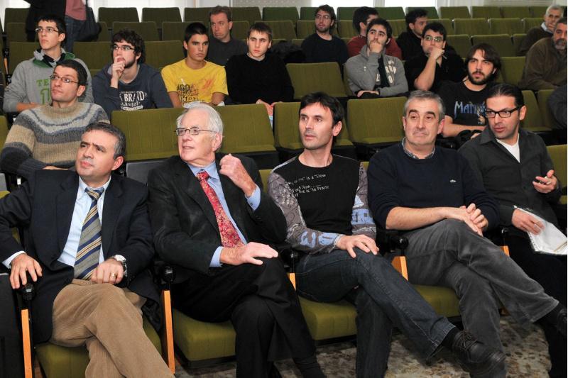 O Nobel de Física Sheldon Glashow coñece en directo na USC o anuncio do CERN sobre o bosón de Higgs