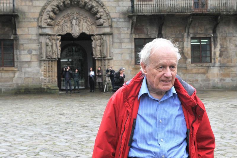 O Nobel de Física Anthony James Leggett explicará este xoves en Santiago por qué non pode ir o tempo cara atrás