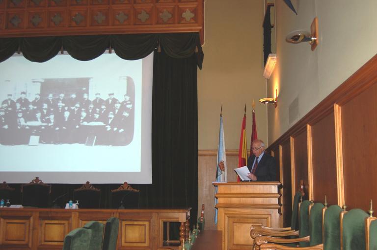 Un simposio sobre a súa transcendencia académica e social, pecha o ciclo de actividades conmemorativas do nacemento de Antonio Casares