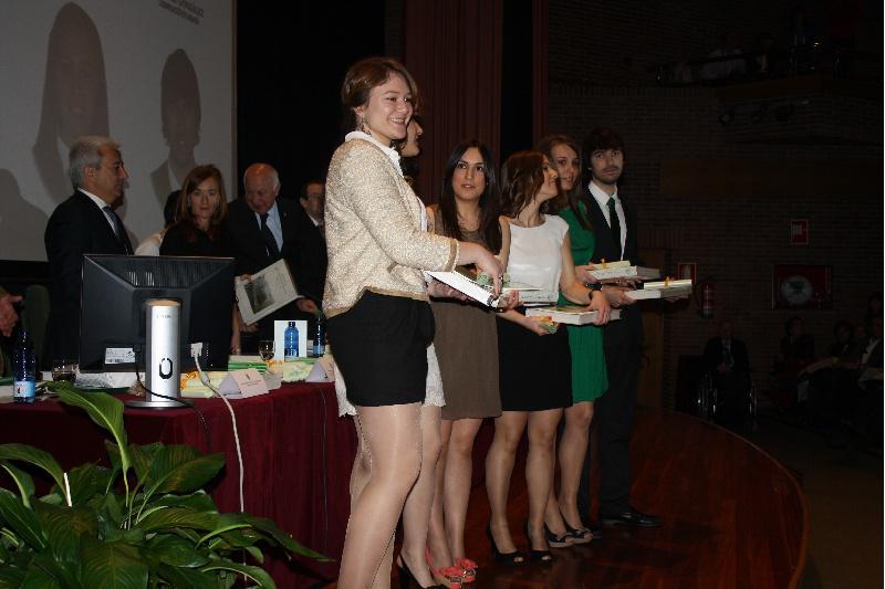 González Cantalapiedra anima aos titulados da facultade de Lugo a profesionalizar a Veterinaria no seu futuro cometido laboral