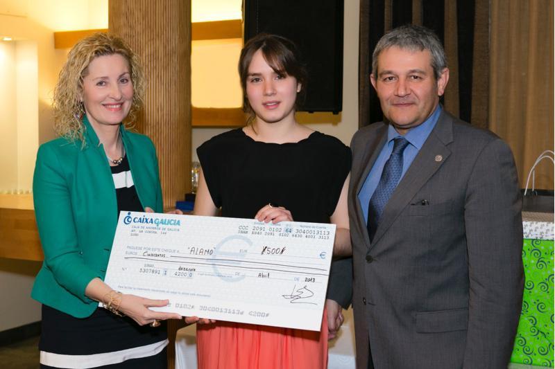 Eva Pombo Teijeira gaña o Premio Muralla de Lugo 2013 do Colexio de Enfermaría por un estudo sobre a morte