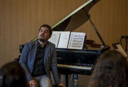 O violoncellista Carlos García e o pianista Fernando Buide ofrecen o martes 28 un concerto na Casa do Saber de Lugo