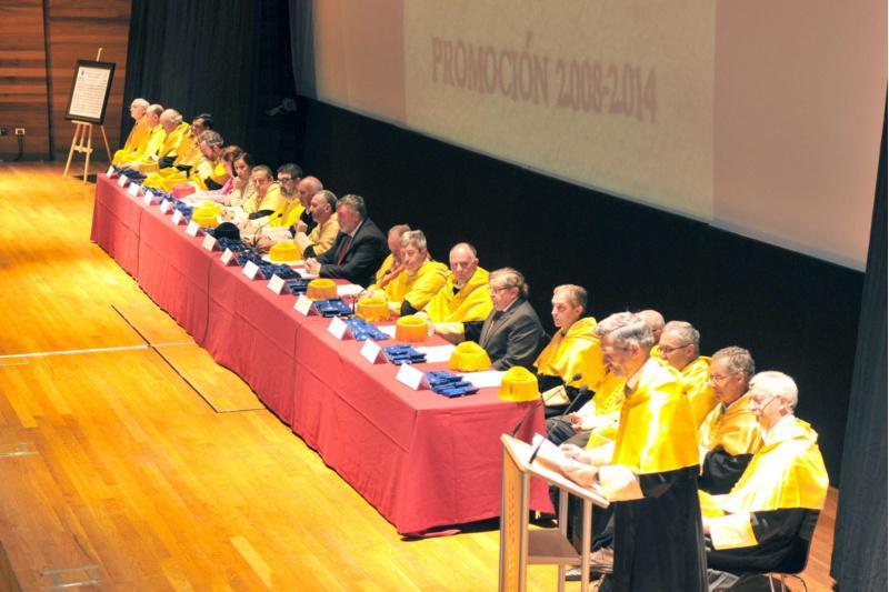 Medicina celebrou a graduación da promoción 2008-2014
